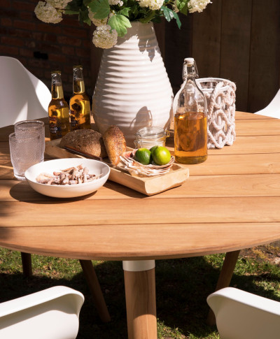houten ronde tuintafel